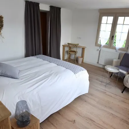 Petite Emeraude Bed & Breakfast Cancale